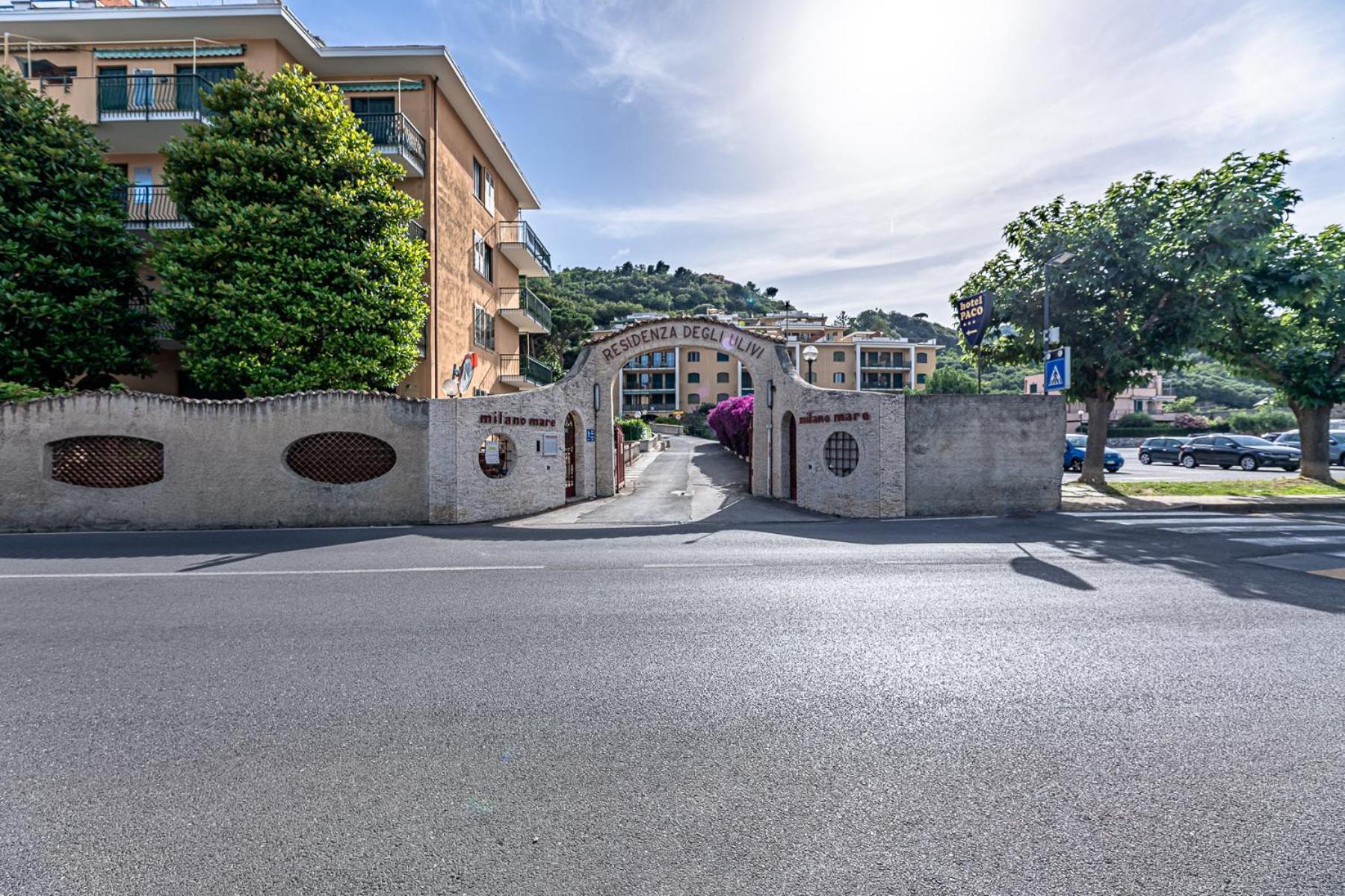 La Dimora Della Lullu, Luxury Lejlighed Pietra Ligure Eksteriør billede